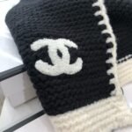 Chanel 23A Cashmere Scarf Black And White 170Cm - Image 7