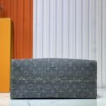 Louis Vuitton Onthego MM Washed Gray 35Cm M13189 - Image 6