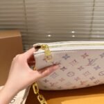 Louis Vuitton Coussin PM Dream Cream 28Cm M25507 - Image 3