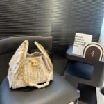 Chanel 25 Small Handbag Tweed And Gold Tone Metal 25Cm AS5293 B21178 NR774 - Image 7