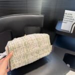 Chanel 25 Small Handbag Tweed And Gold Tone Metal 25Cm AS5293 B21178 NR774 - Image 2