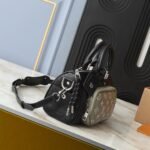 Louis Vuitton Keepall Bandoulière 25 Bag Black 25Cm - Image 3
