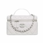 Chanel 25C Matelasse Vanity White 19Cm