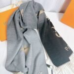 Louis Vuitton Gradient Shawl 190Cm - Image 6