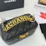 Chanel Small Vanity Case SS22 Black 17Cm - Image 5