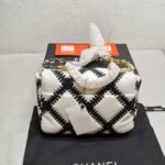 Chanel 19 Flap Bag Crochet Gold And Silver Tone White Black 24Cm AS1160 B04824 C0200 - Image 4
