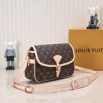 Louis Vuitton Monogram Canvas Sologne 26Cm Brown M42250 - Image 3