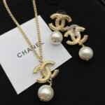 Chanel CC Pearl Gold Earrings - Image 3