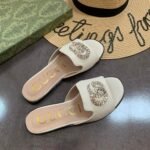 Gucci Double G Slippers Leather Beaded In White - Image 2