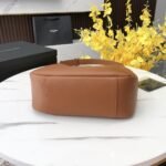 Louis Vuitton Le 5 À 7 Supple Large In Grained Brown 31Cm 713938AAAUQ2536 - Image 5