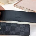 Louis Vuitton Ceinture LV Initiales Reversible 4Cm - Image 6