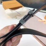 Louis Vuitton Ceinture LV Initiales Reversible 4Cm - Image 5