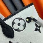 Louis Vuitton Neverfull MM Begie And Black 31Cm M46039 - Image 6