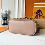 Louis Vuitton Coussin Backpack PM Gray 26Cm M13358 - Image 7