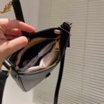 Saint Laurent Le 5 A 7 Mini Vertical Bag Black 18Cm - Image 5