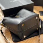 Saint Laurent Le 37 In Shiny Black 25Cm 7428282R20W1000 - Image 5