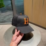Hermes New Carriage Baseball Cap Black - Image 3