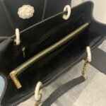 Chanel Caviar Grand Shopping Tote Black 33Cm - Image 4