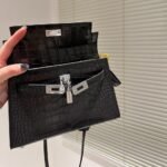 Hermes Kelly Mini Handbag Matte Alligator Black 20Cm - Image 6