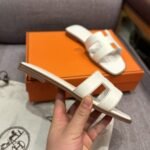 Hermes Oran Sandal Blanc H021056Z 02350 - Image 6