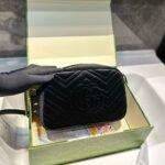 Gucci GG Marmont Small Camera Bag Velvet Black 23Cm - Image 4