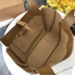 Saint Laurent Le 5 À 7 Bea In Suede Golden Leaf 55Cm 763435008IW3194 - Image 5