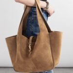 Saint Laurent Le 5 À 7 Bea In Suede Golden Leaf 55Cm 763435008IW3194 - Image 6