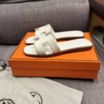 Hermes Oran Sandal Blanc H021056Z 02350 - Image 2