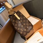 Louis Vuitton Néonoé BB Bag Monogram Brown 20Cm M46581 - Image 4