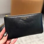 Louis Vuitton Coussin Hobo MM Black 30Cm M21260 - Image 6