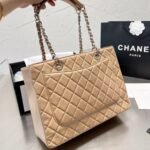Chanel Grand Shopping Bag Caviar Beige 34Cm - Image 2