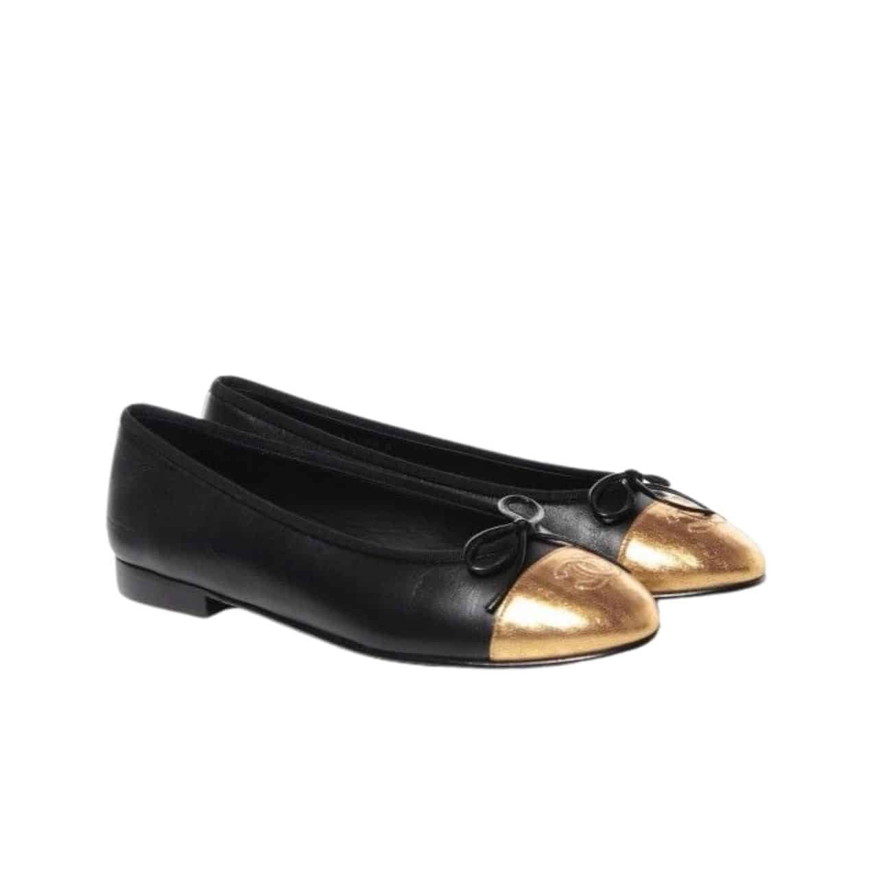 xr:d:DAF4OnkYemU:581,j:2626014306668022337,t:24011701 Chanel Leather Cap Toe Ballet Flats Black Gold - Image 1