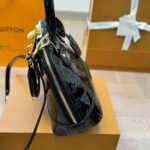 Louis Vuitton Alma BB Monogram Vernis Leather Black 25Cm - Image 4