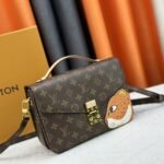 Louis Vuitton Pochette Métis Monogram Coated Canvas 25Cm M47203 - Image 2