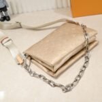 Louis Vuitton Coussin PM Gold 26Cm M59278 - Image 4