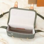 Louis Vuitton Satchel Wearable Wallet Khaki 19Cm M26969 - Image 6