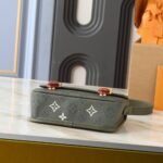 Louis Vuitton Satchel Wearable Wallet Khaki 19Cm M26969 - Image 5