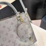 Louis Vuitton Onthego PM Trianon Grey 25Cm M12465 - Image 5