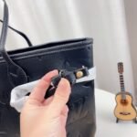 Louis Vuitton Neverfull MM Monogram Empreinte Leather Black 31Cm M45685 - Image 8