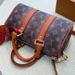 Louis Vuitton Keepall Bandoulière 25 Monogram Dust Coated Canvas Brown 25Cm M11542 - Image 5