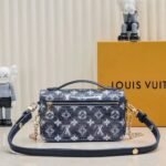 Louis Vuitton Pochette Métis East West Monogram Spruce 21Cm M22834 - Image 3