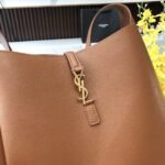 Louis Vuitton Le 5 À 7 Supple Large In Grained Brown 31Cm 713938AAAUQ2536 - Image 2