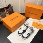Louis Vuitton Trainer Sneakers Black And White 1A9JGB - Image 3